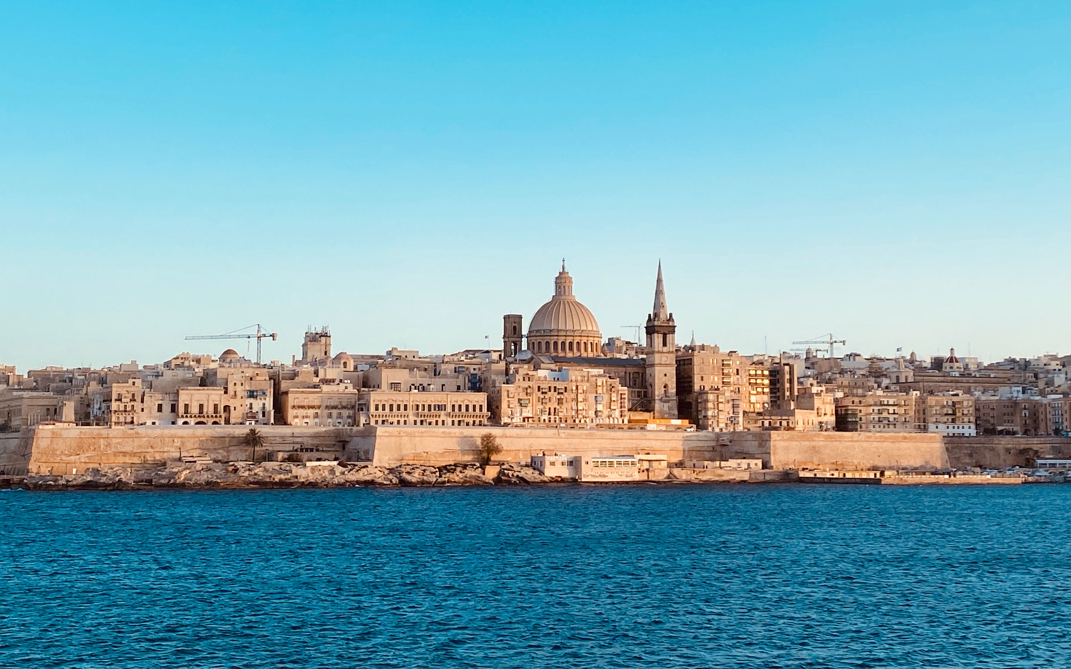 地中海小国马耳他vlog蓝湖蓝窗蓝洞瓦莱塔圣约翰教堂姆迪纳古城权利的