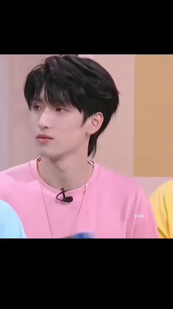 17岁限定粉色小浩严浩翔