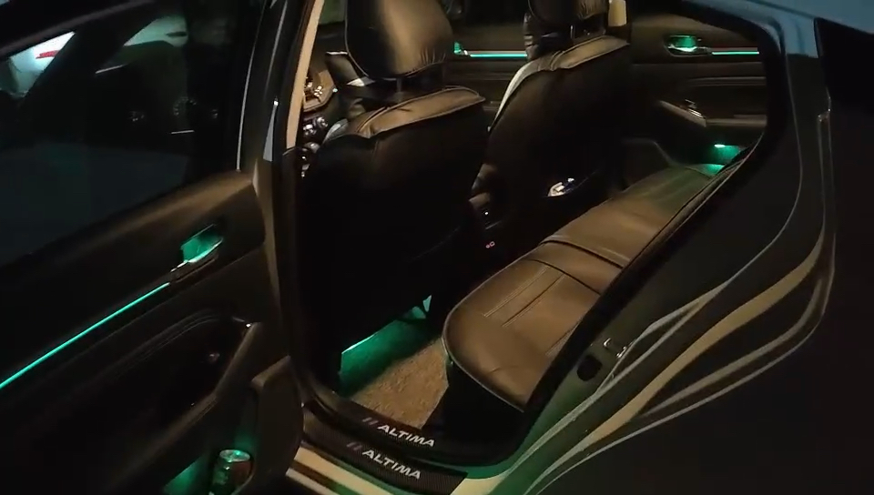 21款天籁氛围灯,专车专用亲拍的效果#_哔哩哔哩_bilibili