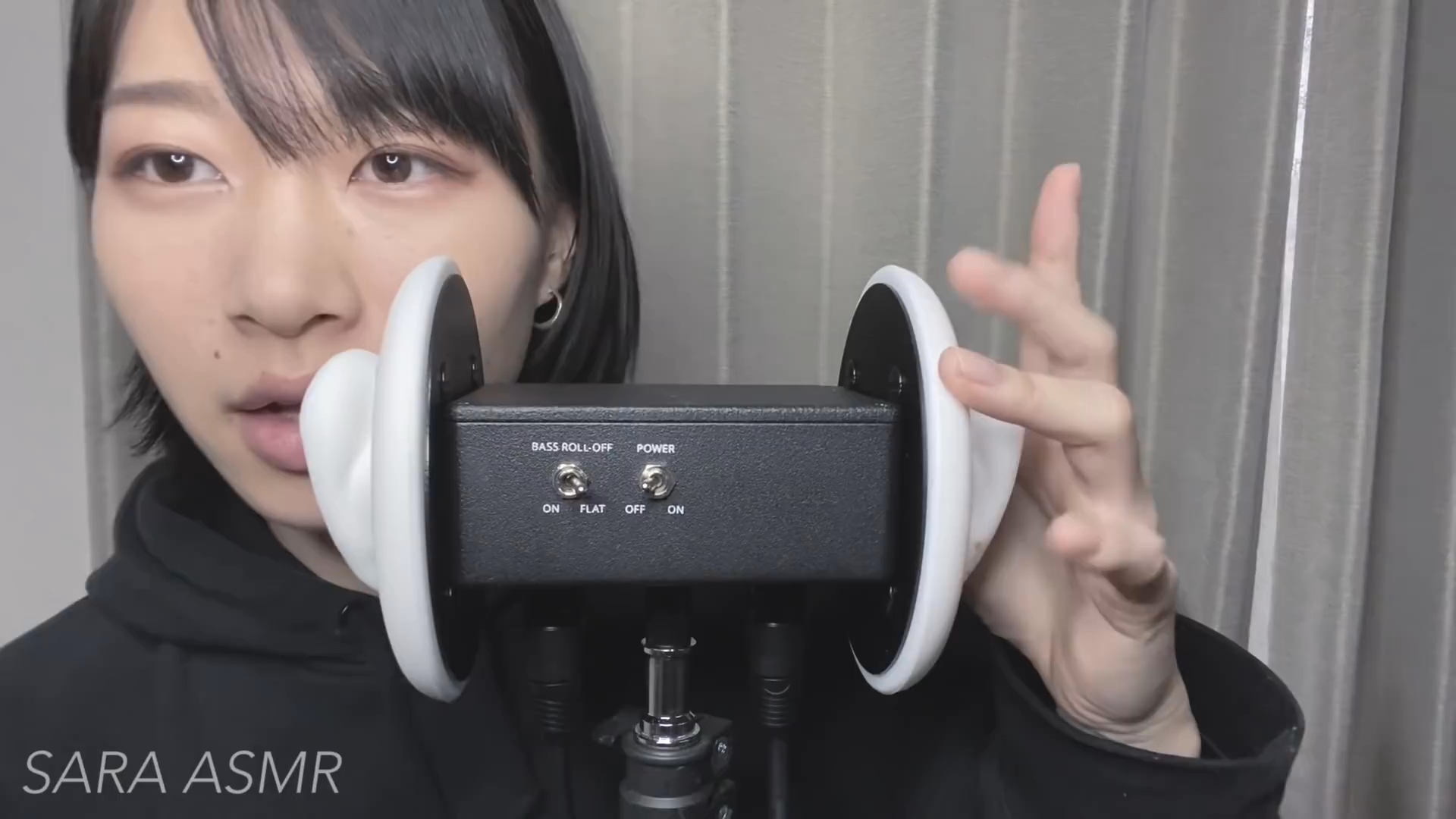 asmr 哔哩啪啦的93舔耳 刮擦 口腔音