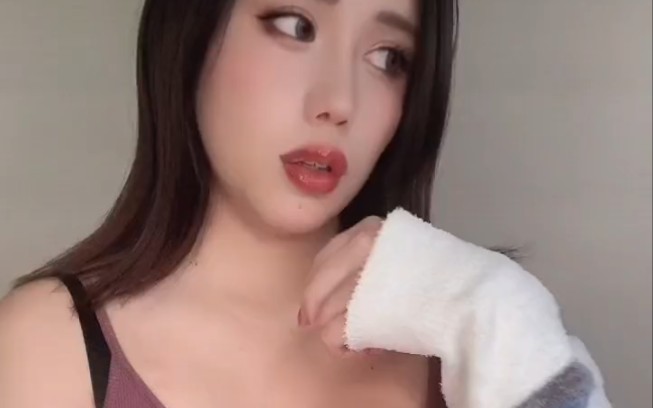 漂亮邻居姐姐的好身材-永井·玛利亚_哔哩哔哩_bilibili