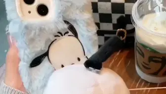 这个一拉屁股就动的帕恰狗也太可爱了 哈哈好好笑