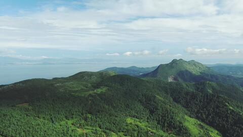 这次终于体会到五百里滇池 奔来眼底 披襟岸帻 喜茫茫空阔无边 哔哩哔哩