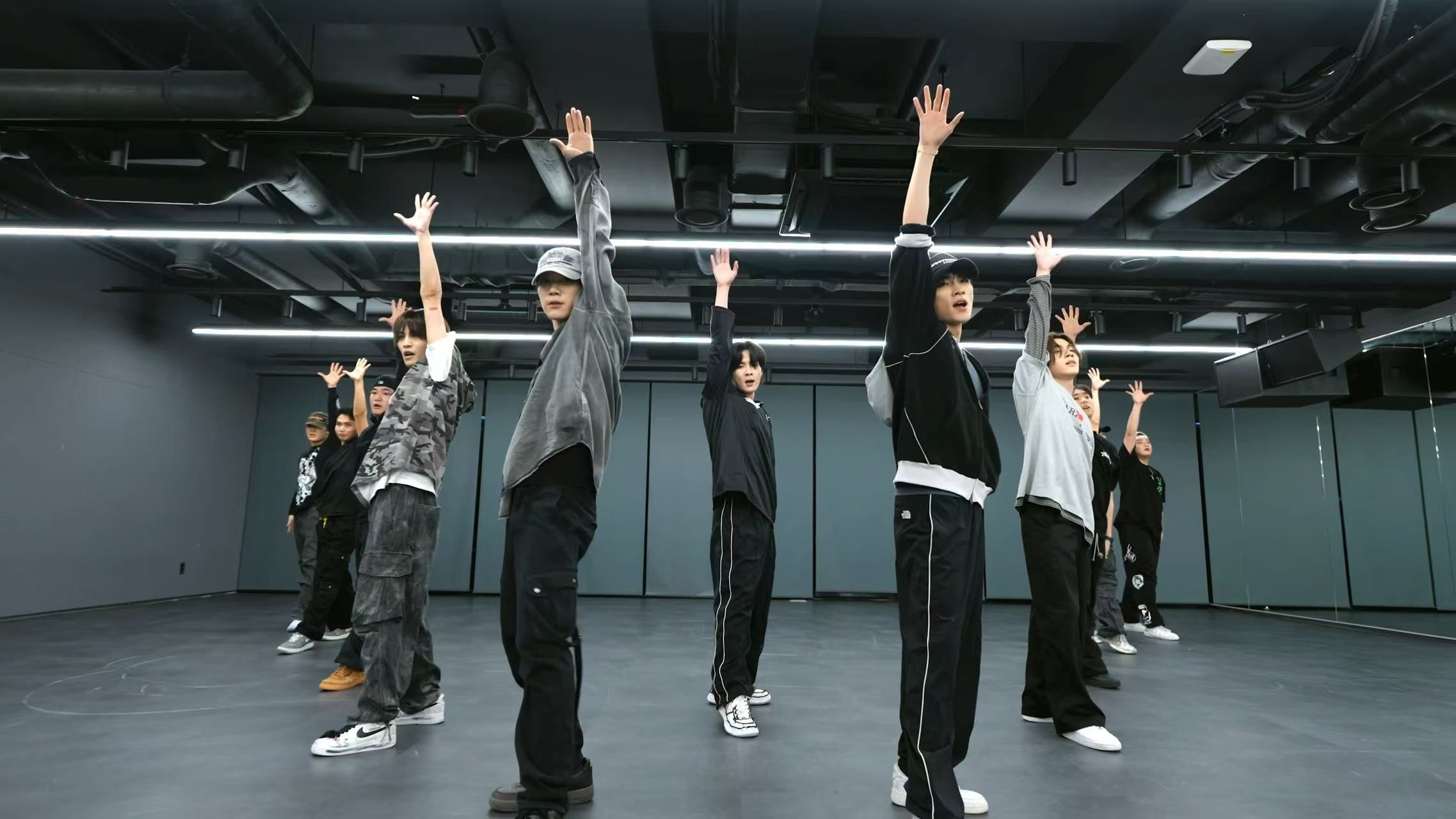 [威神V/WayV]《HIGH FIVE》Dance Practice哔哩哔哩bilibili