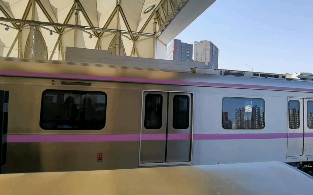 昌平线西二旗站下行站台启用首日记录