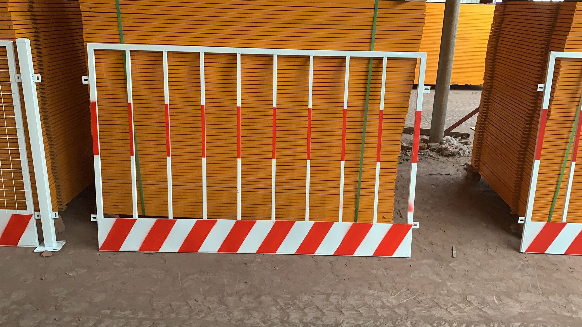 基坑护栏网:保障工地安全的首选之一
