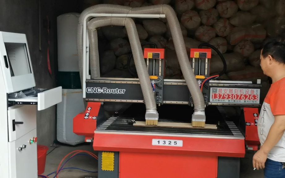 1325木工雕刻机培训教程江西寿材雕刻加吸尘装置做浮雕