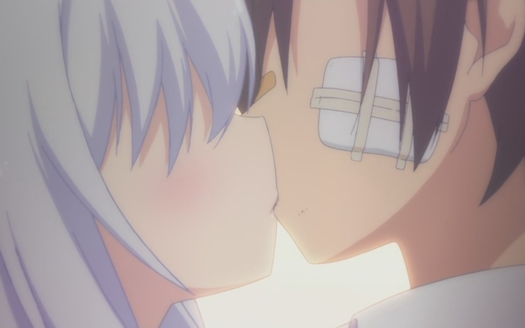 终究抵不过少女诱惑被美少女强吻了