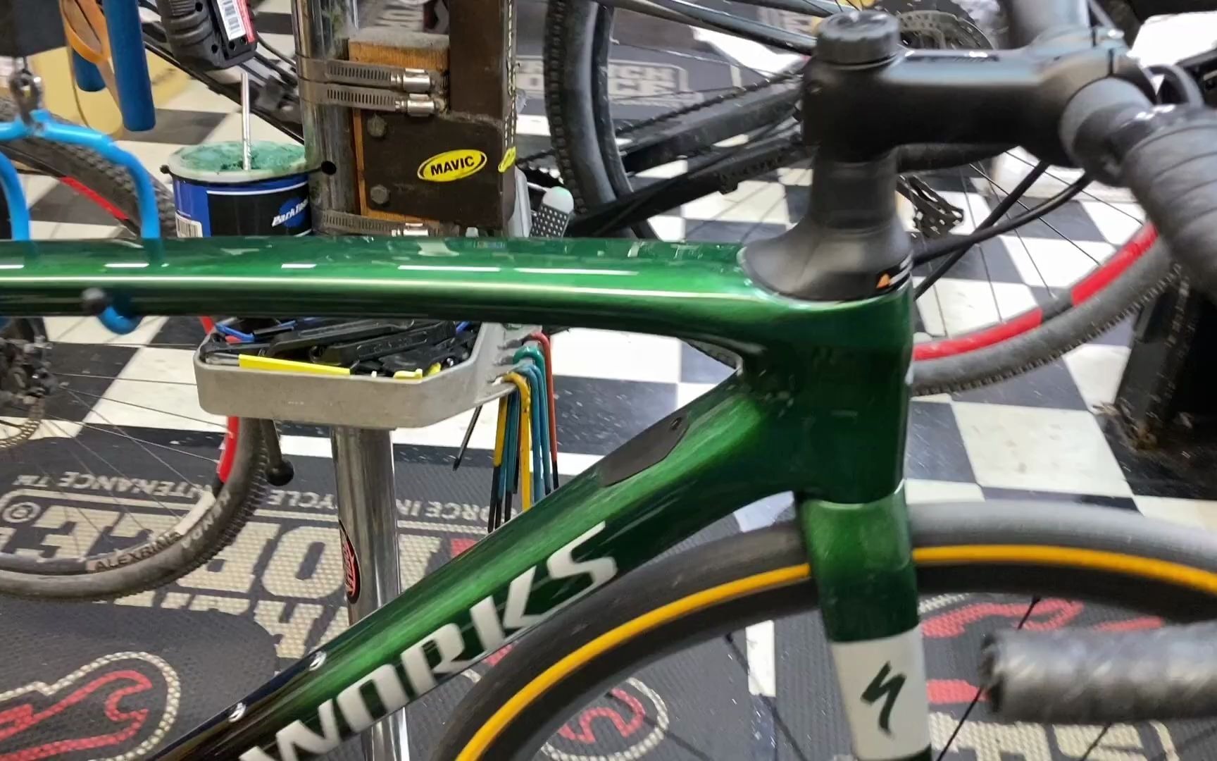 2021闪电新款鲁贝欣赏sworksroubixytb搬运