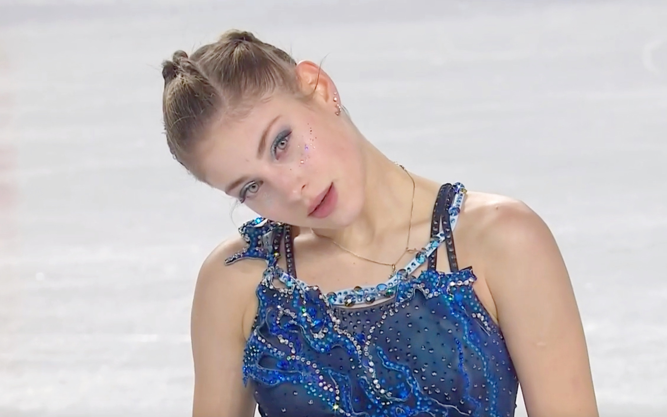 【21-22sc】飞天完成3a获得季军 alena kostornaia(138.96)