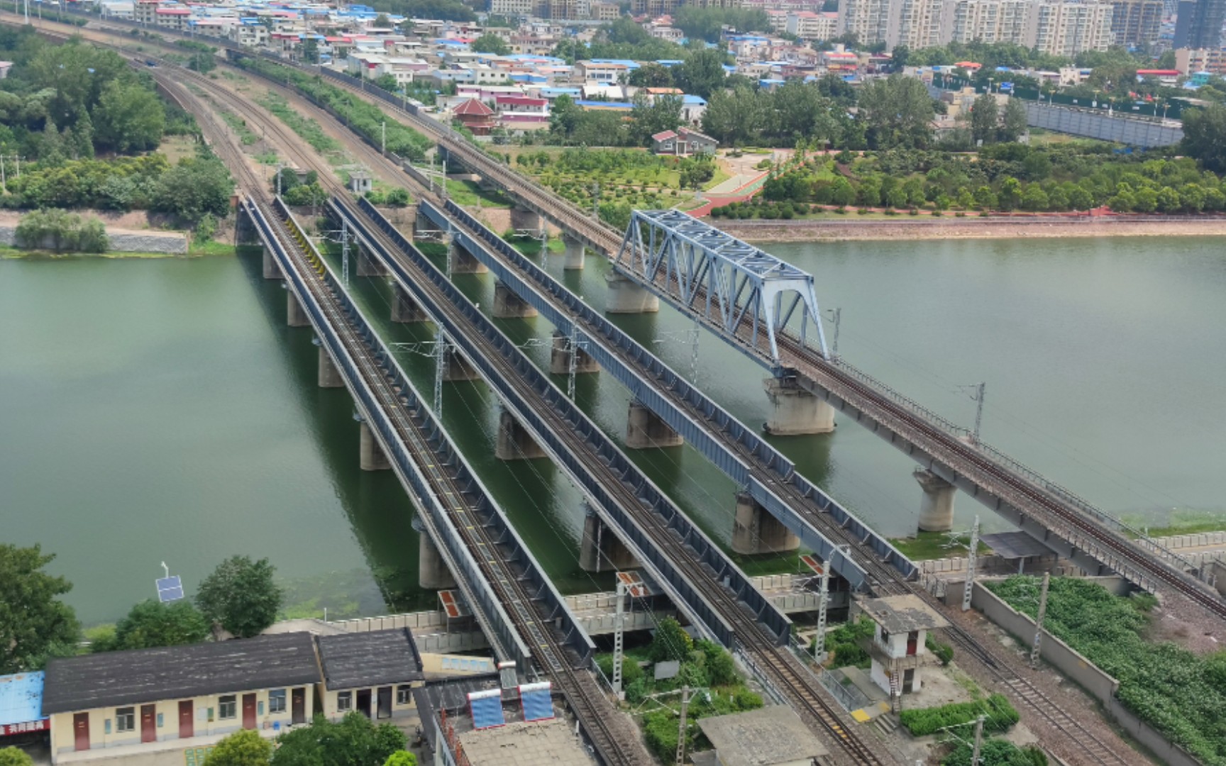 京广铁路桥图片