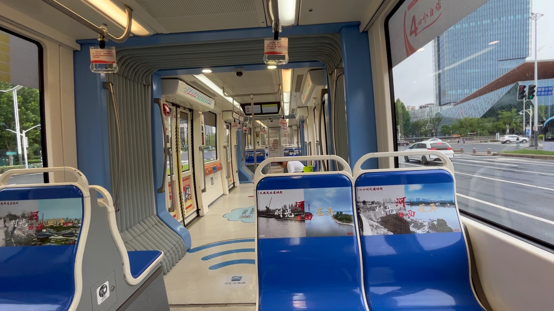 南京河西有轨电车1号线博览中心东门—江山大街区间实录