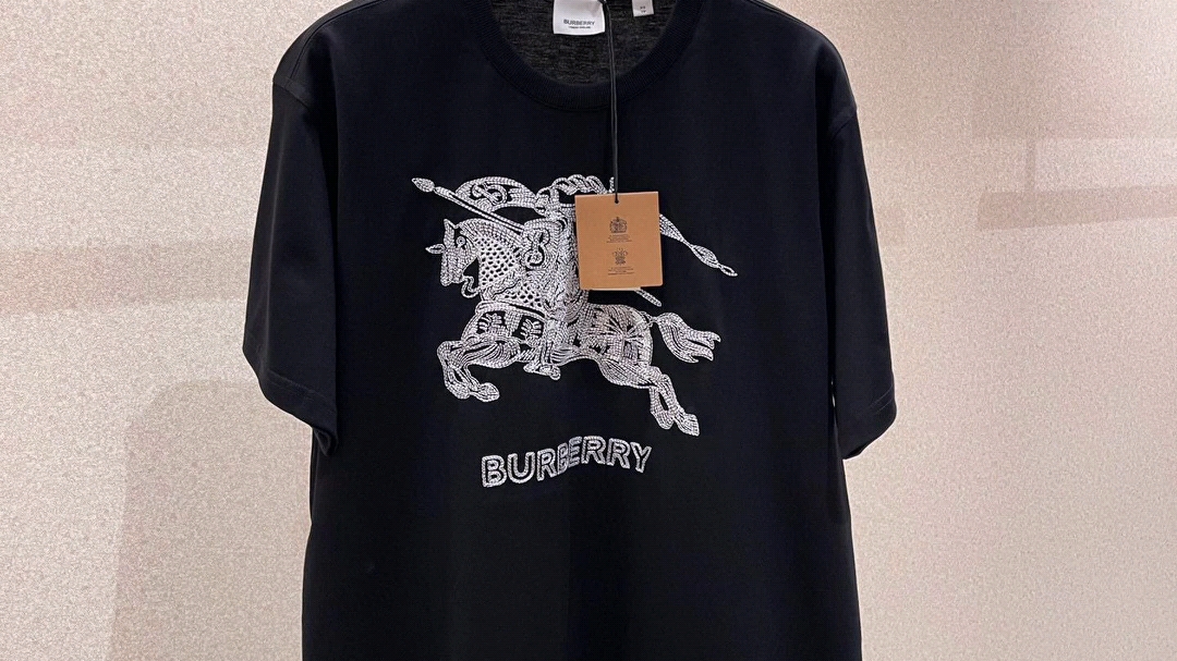 终于找到高仿versace范思哲套装-顺丰包邮