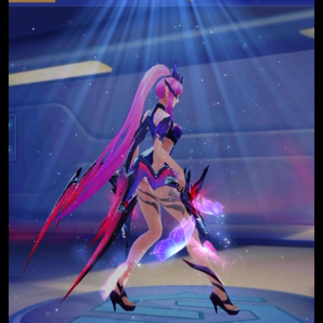 时空召唤也还是有漂亮的女英雄,比如量子特工在线顶胯