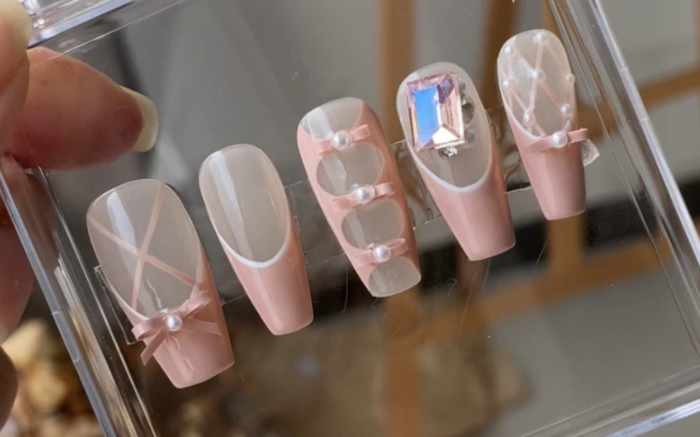 粉色芭蕾舞鞋美甲-优雅永不过时