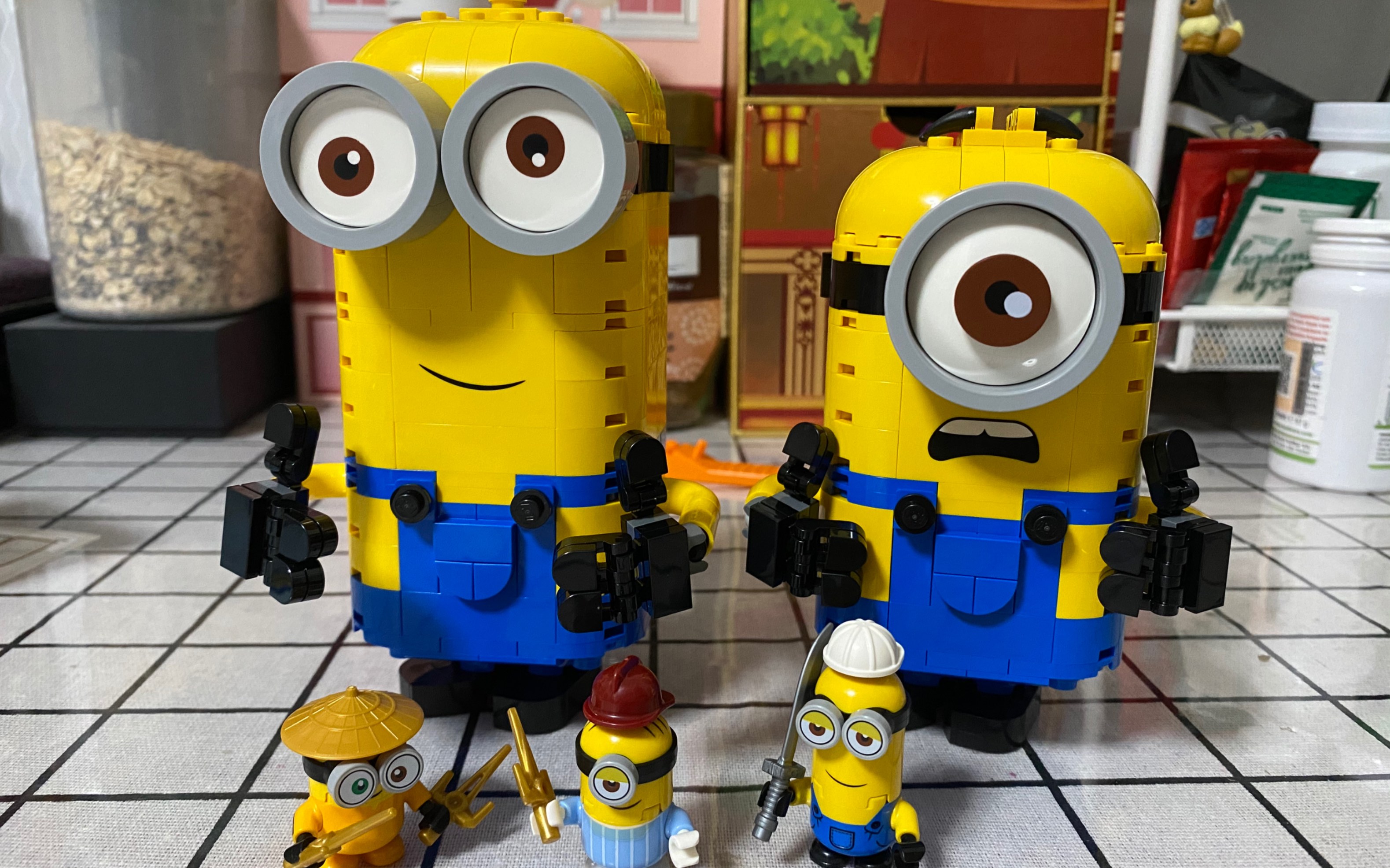 乐高小黄人终于赶在假期最后一天到货了,快乐的拼起来