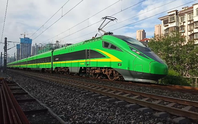 【中国铁路】由fxd3-j0002担当的d706次天津西开往北京南.