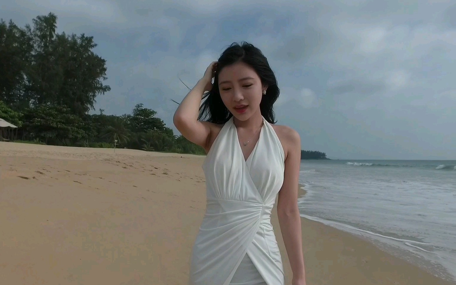 施忆佳kitty的海边度假拍摄