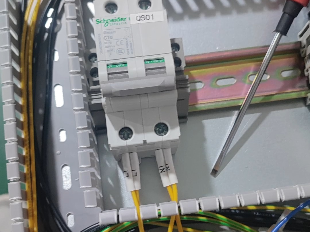 非标自动化设备电气控制柜制作?自动化设备装配/调试/维护?