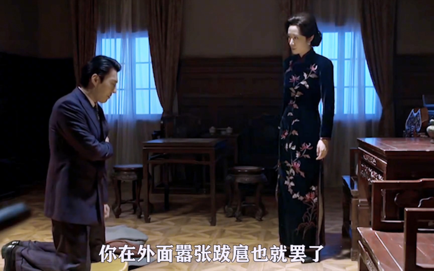 说实话,这部剧男大姐大哥阿城还有于曼丽和王天风这些人,虽然不是主角