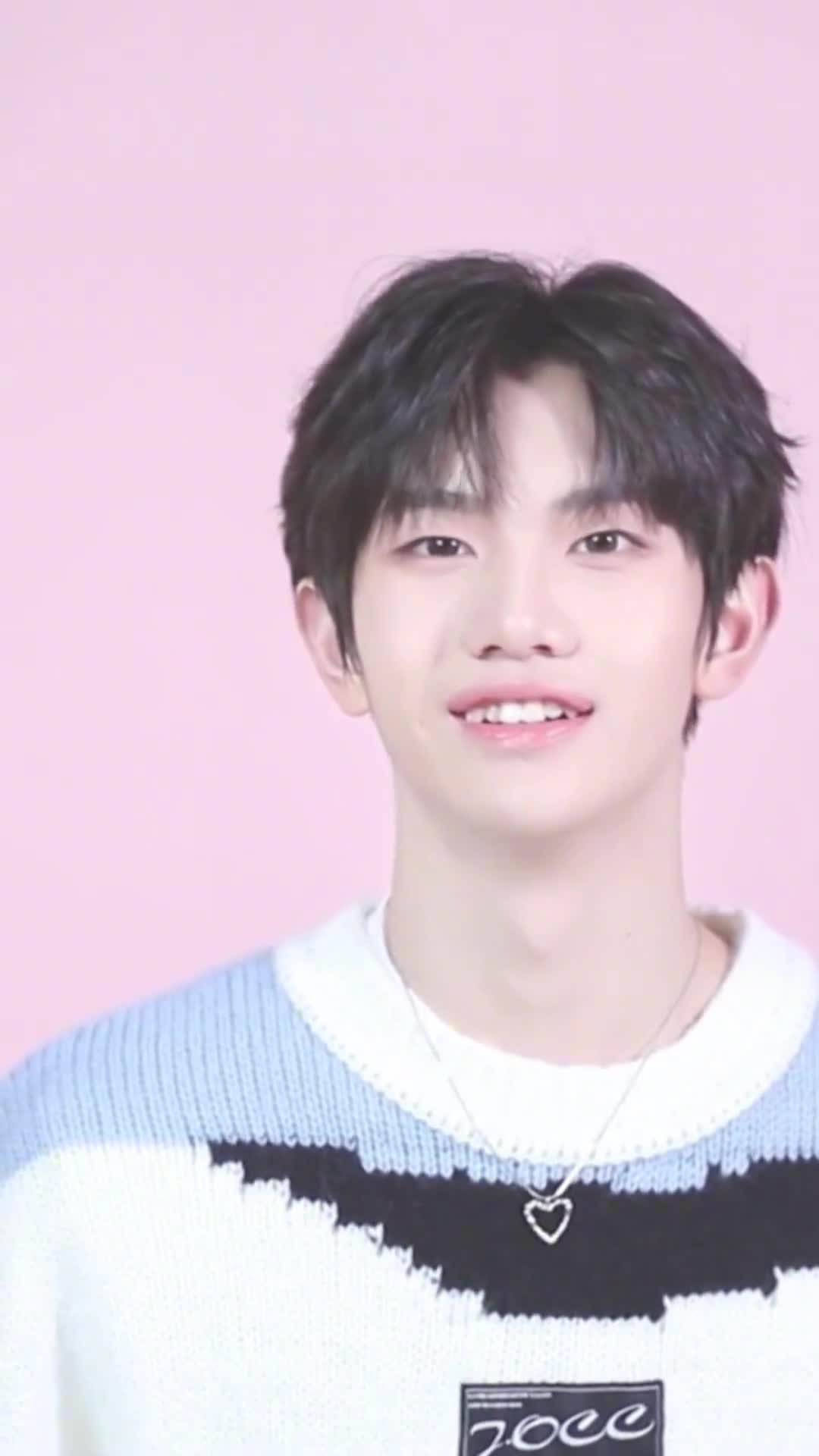 黄文锦内娱宝藏!看一百遍不看后悔!#内娱#projectc#帅哥#宝藏男孩