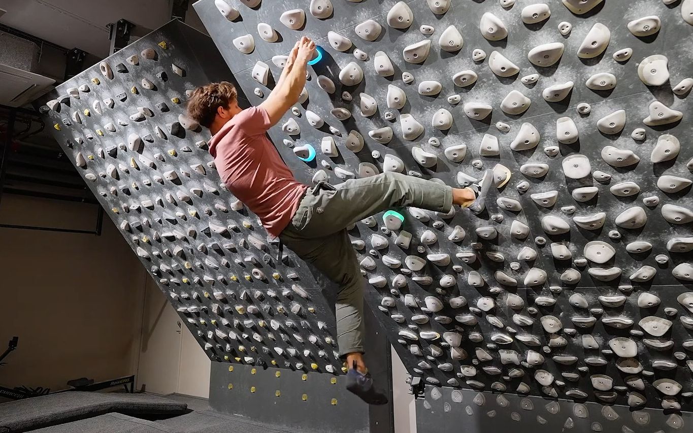 [攀岩|抱石] can i beat a pro climber at this dyno challenge?