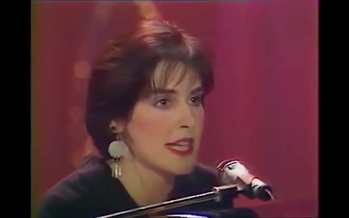 [图]【罕见真唱奥里诺科河】Enya - Orinoco Flow 1989