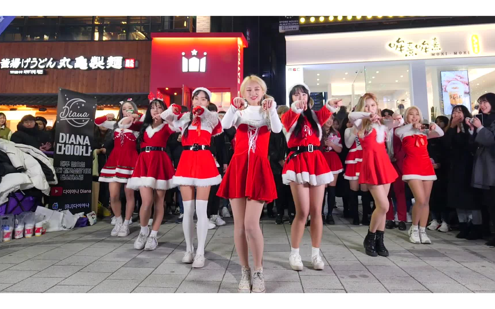 [图]韩国小姐姐圣诞版 Merry Christmas In Advance