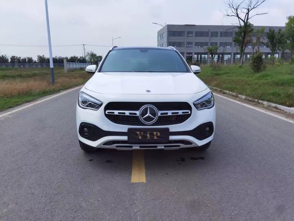 66w,21年奔驰gla200,1.3t至尊科技商务版