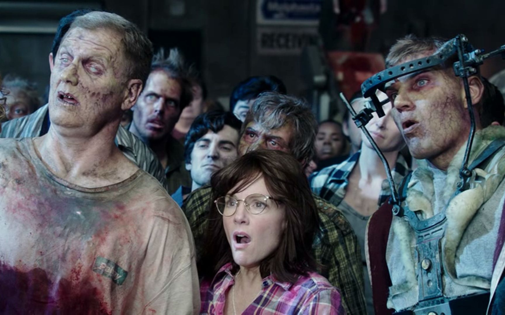 外星人突然降临丧尸小镇!丧尸:这外星人肥肉太多,不好吃!