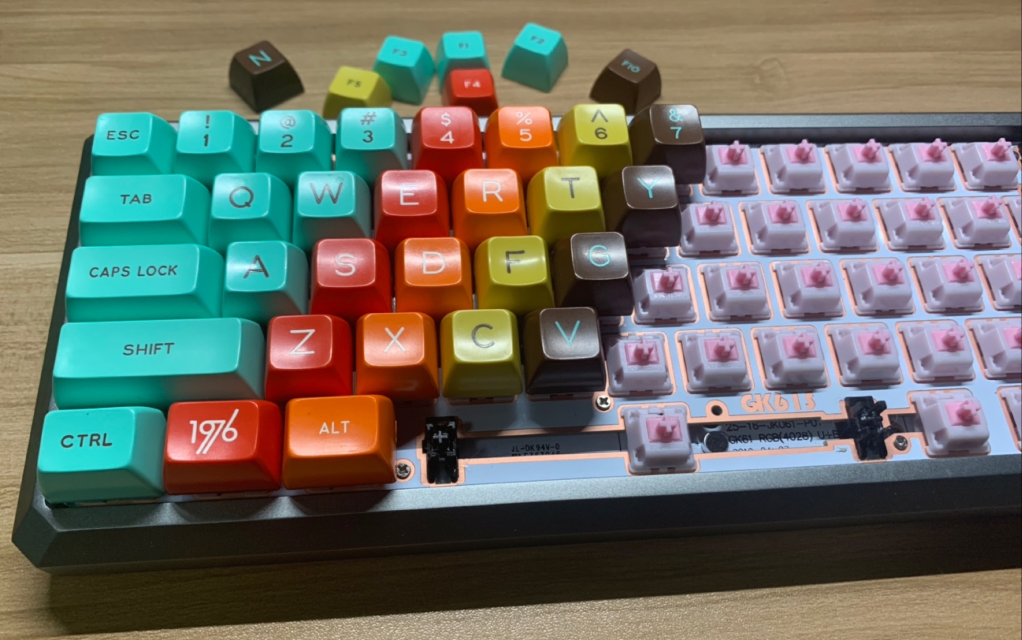 棉花糖轴 / 彩透蒂芙尼 / box红轴 / cherry红轴对比   棉花糖sa高度