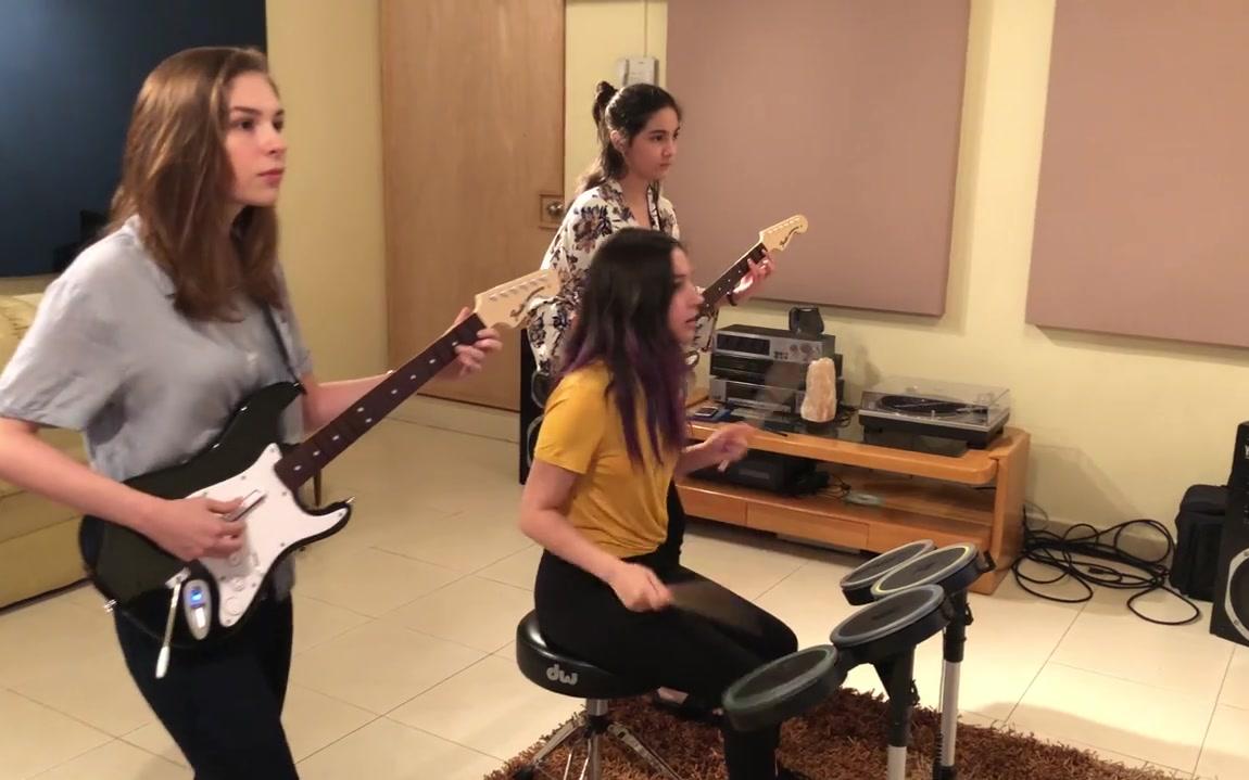 [图]Playing Survive on RockBand