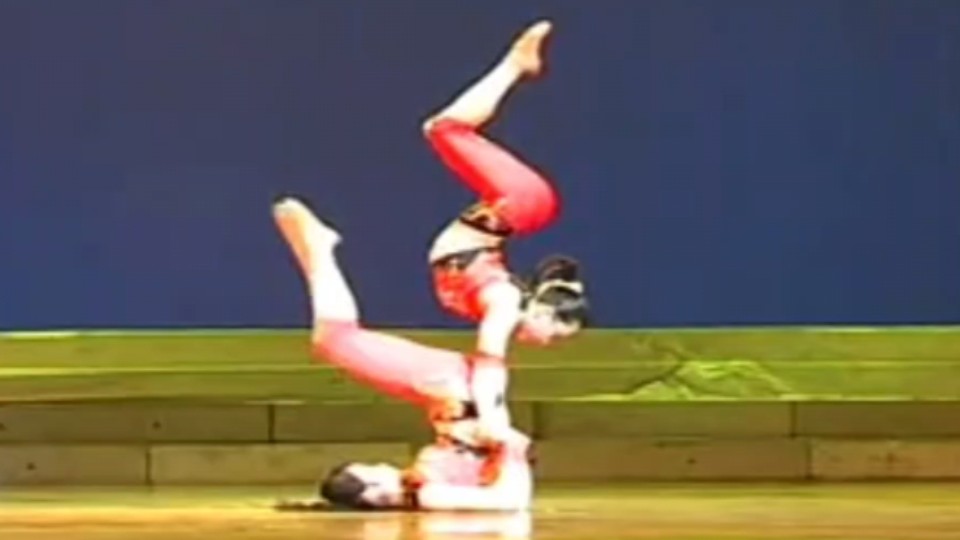 经典红衣双人柔术