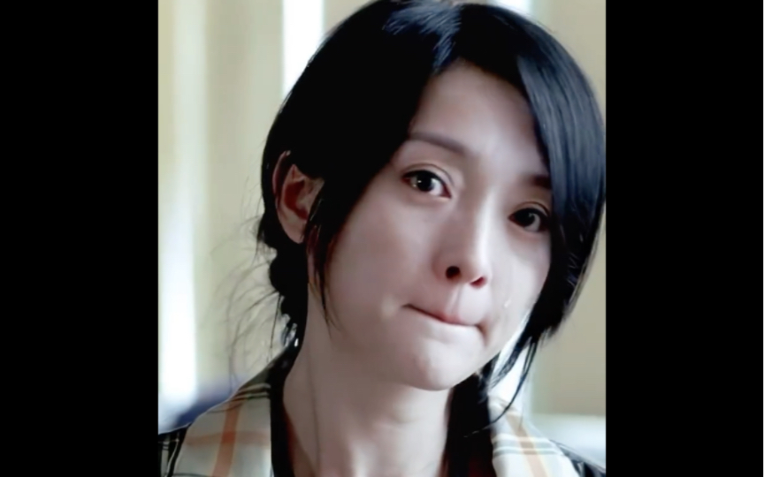 周迅《教科书式的哭戏》周迅她不是演人物,她是替人物活着啊!