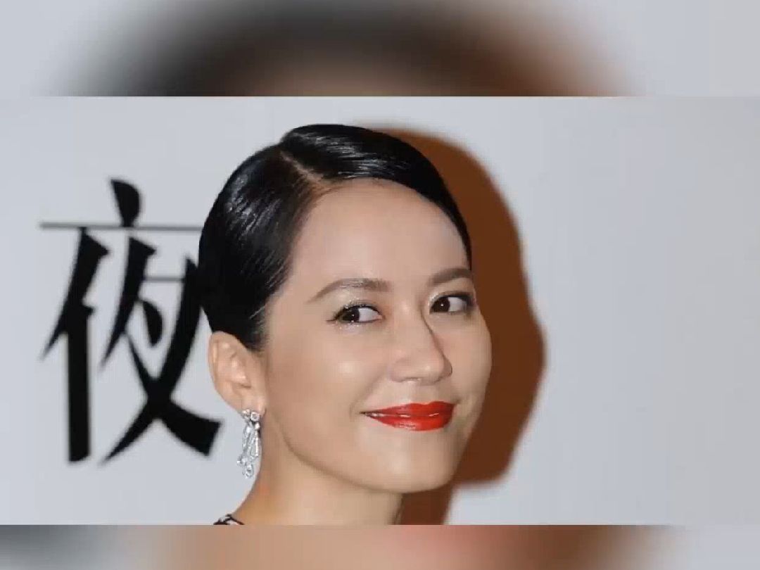 俞飞鸿巴黎时装周亮相引热议