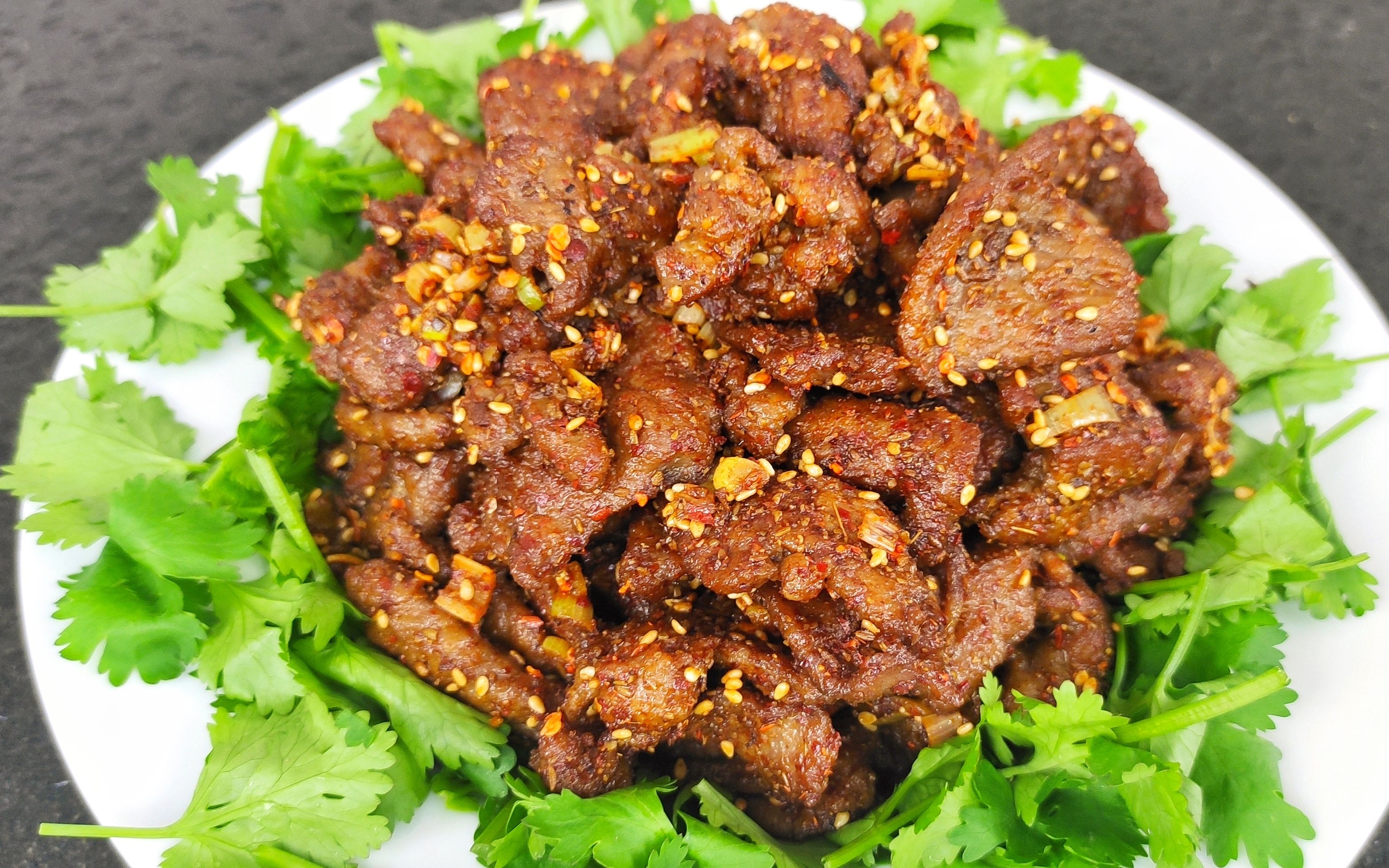 超详细的"孜然羊肉"教程,做法讲究,外焦里嫩,香辣入味_哔哩哔哩_bili