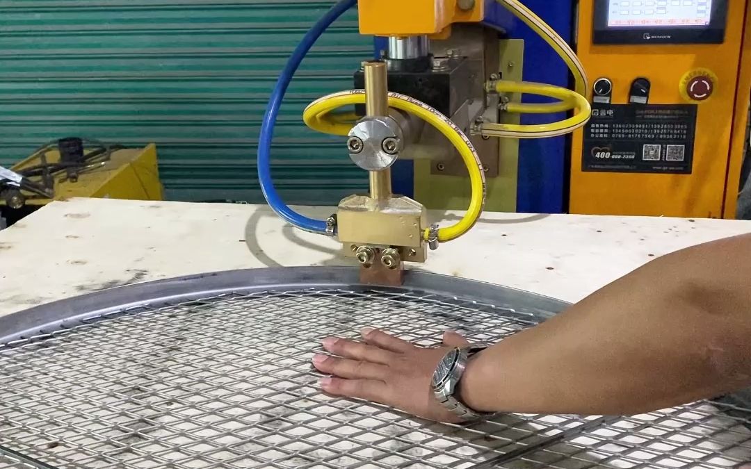 普电点焊机点焊户外烧烤炉线网2mm不锈钢