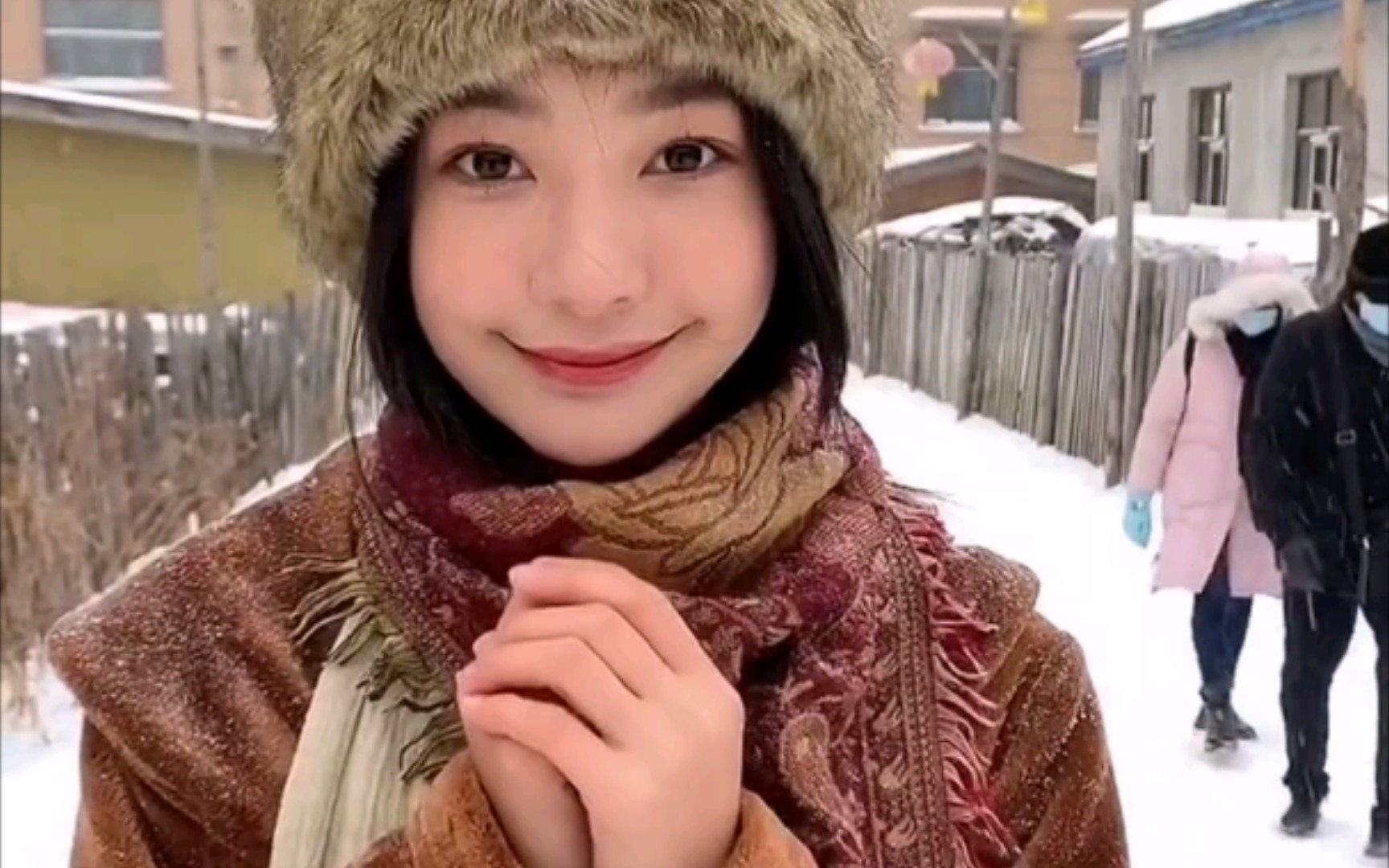 【易梦玲】请你看雪7615