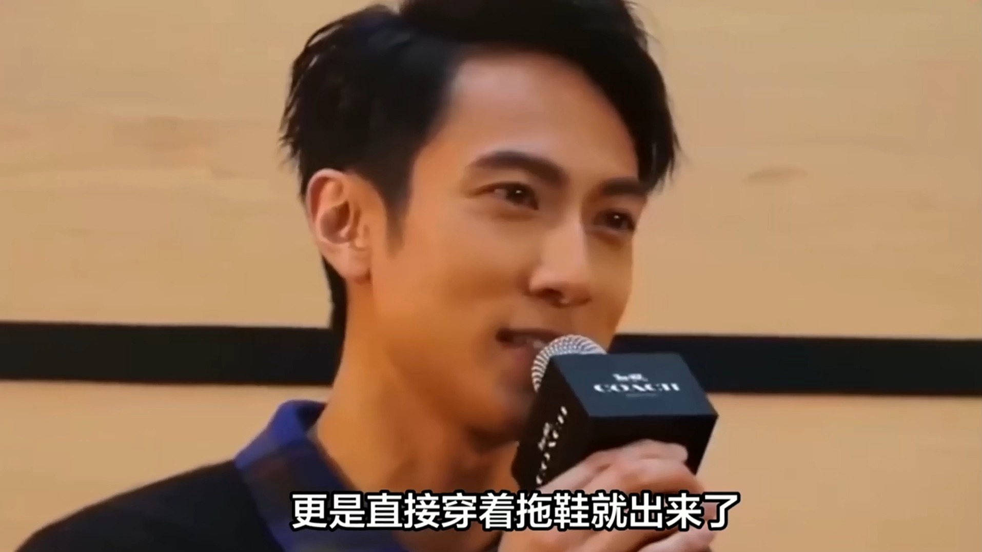 吴尊带妻女逛街,13岁neinei身材高挑皮肤白净,头发挑染好时髦