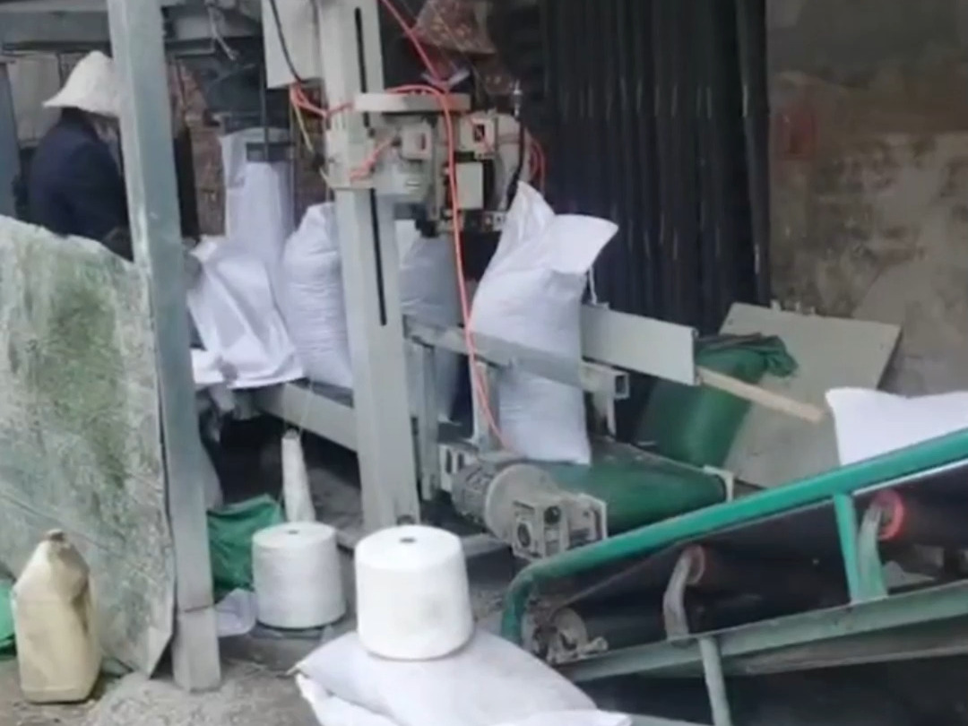 全自动沙土装袋封口一体机小型沙袋灌袋机苏州工地