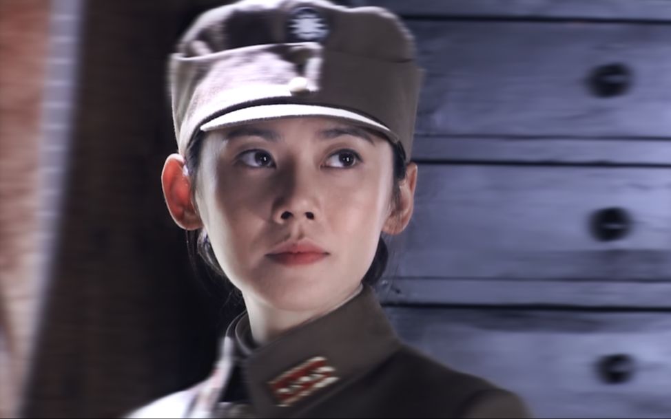 76 秋瓷炫 · 郁兰亭 | play with fire