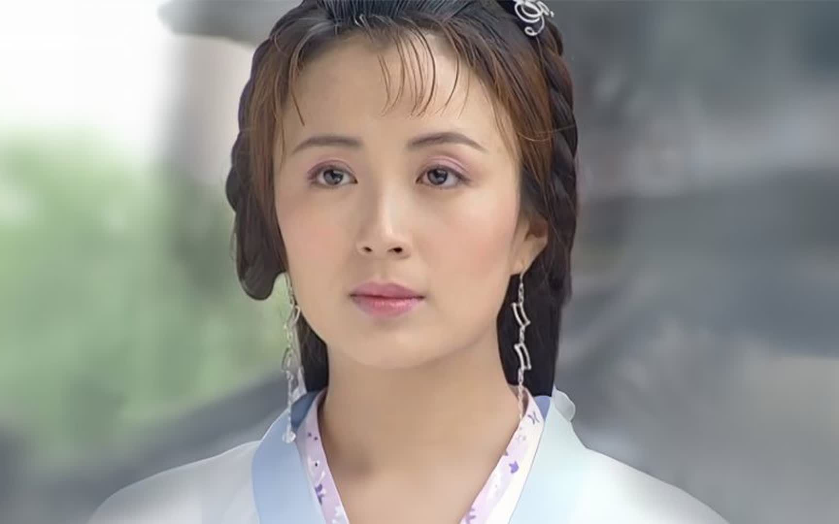 看了她演的徐盈盈才知道,黑化只需一个眼神,不用依靠黑化妆