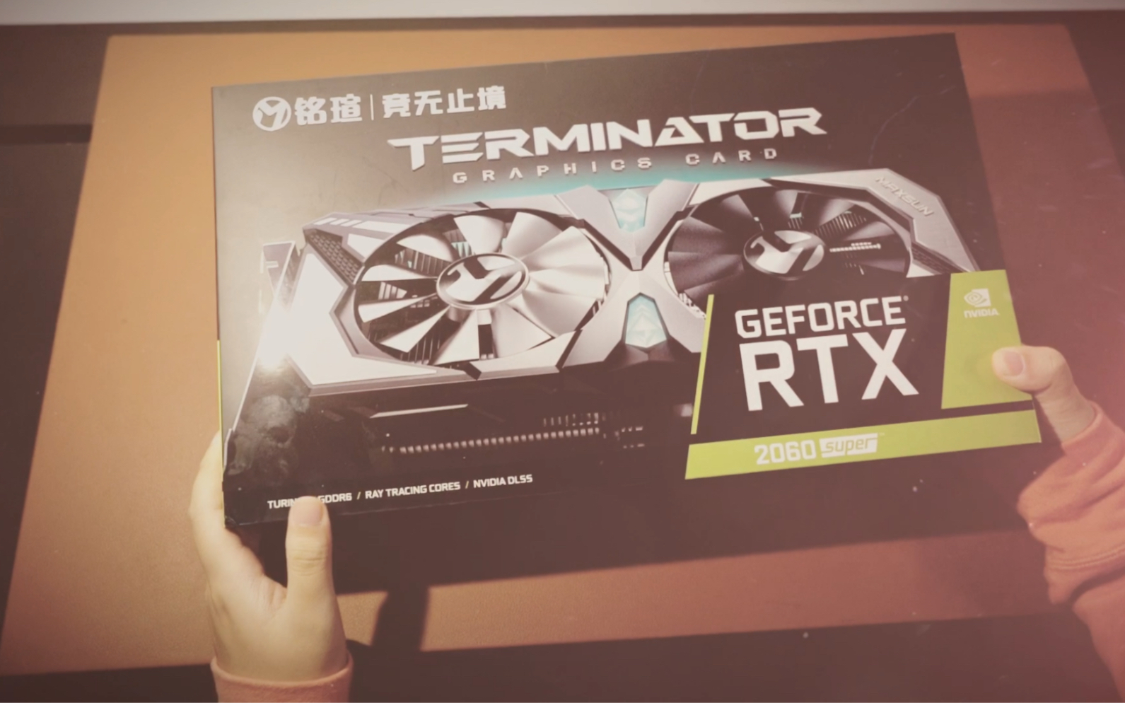 铭瑄2060super终结者开箱视频翻车假显卡
