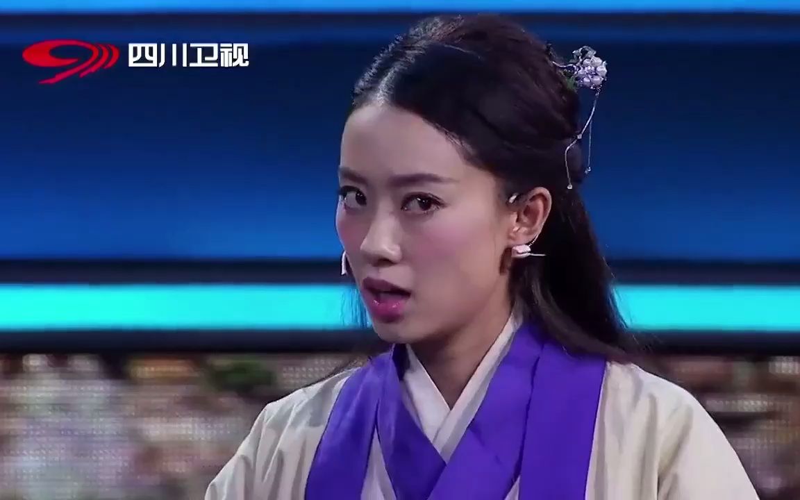 小品:贾玲张小斐被劫色,不料贾玲就用仨字征服劫匪,小斐都傻了