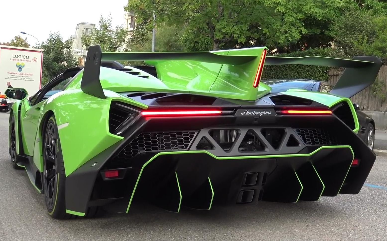 那些身披"原谅色"的超级跑车炸街合集!兰博基尼毒药 保时捷918 911 .