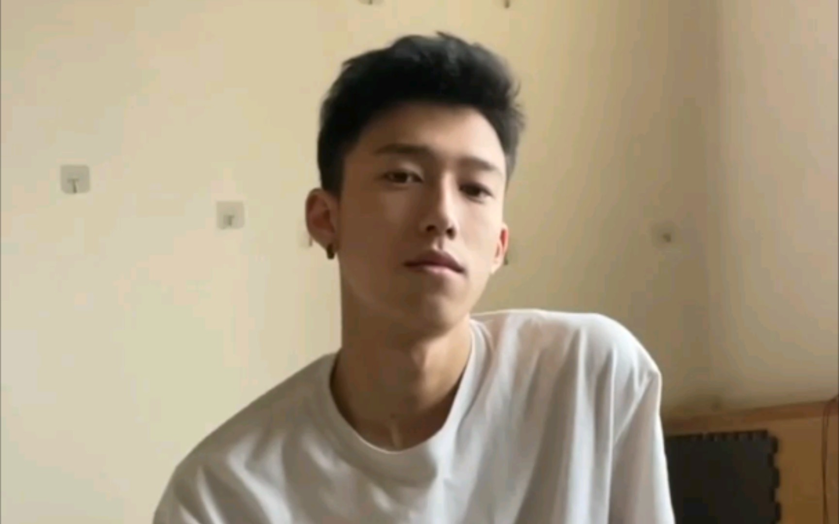 抖音高质量不油腻帅哥2021你绝没看过的合集