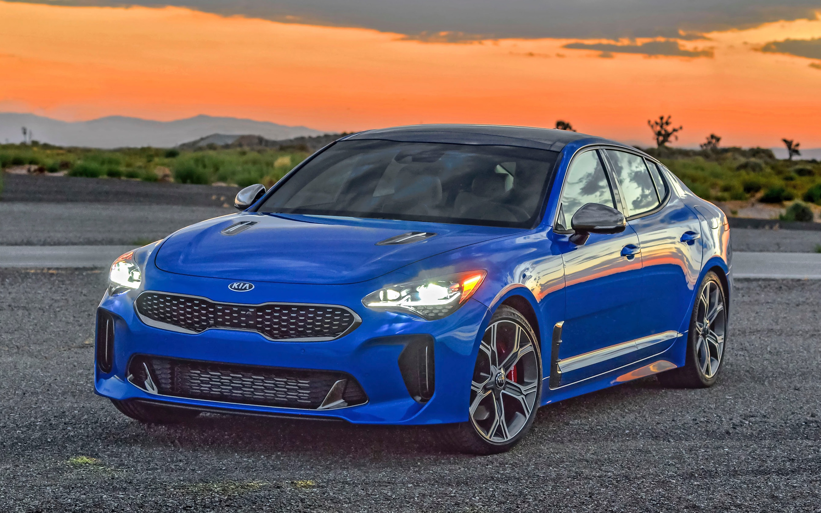 起亚斯汀格gtv6对比沃尔沃v60北极星