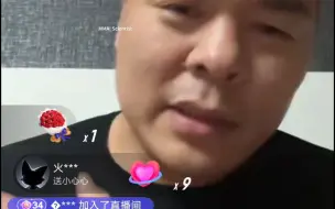 Download Video: 张志磊谈关于肩伤后续，是肩袖有一点点撕裂、有积液，医生说针灸+理疗就差不多，没啥大问题