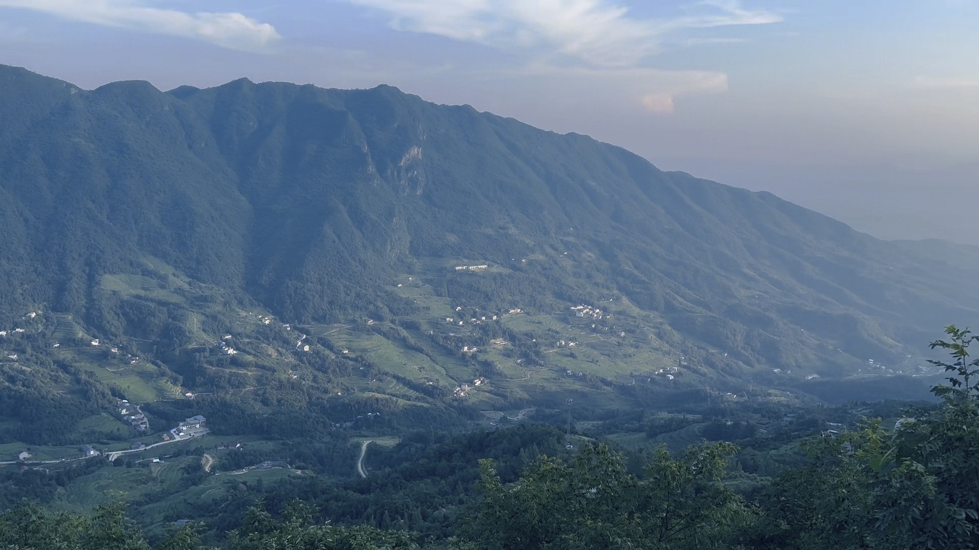 昨天的风景太赞了忍不住再发一次……哔哩哔哩bilibili