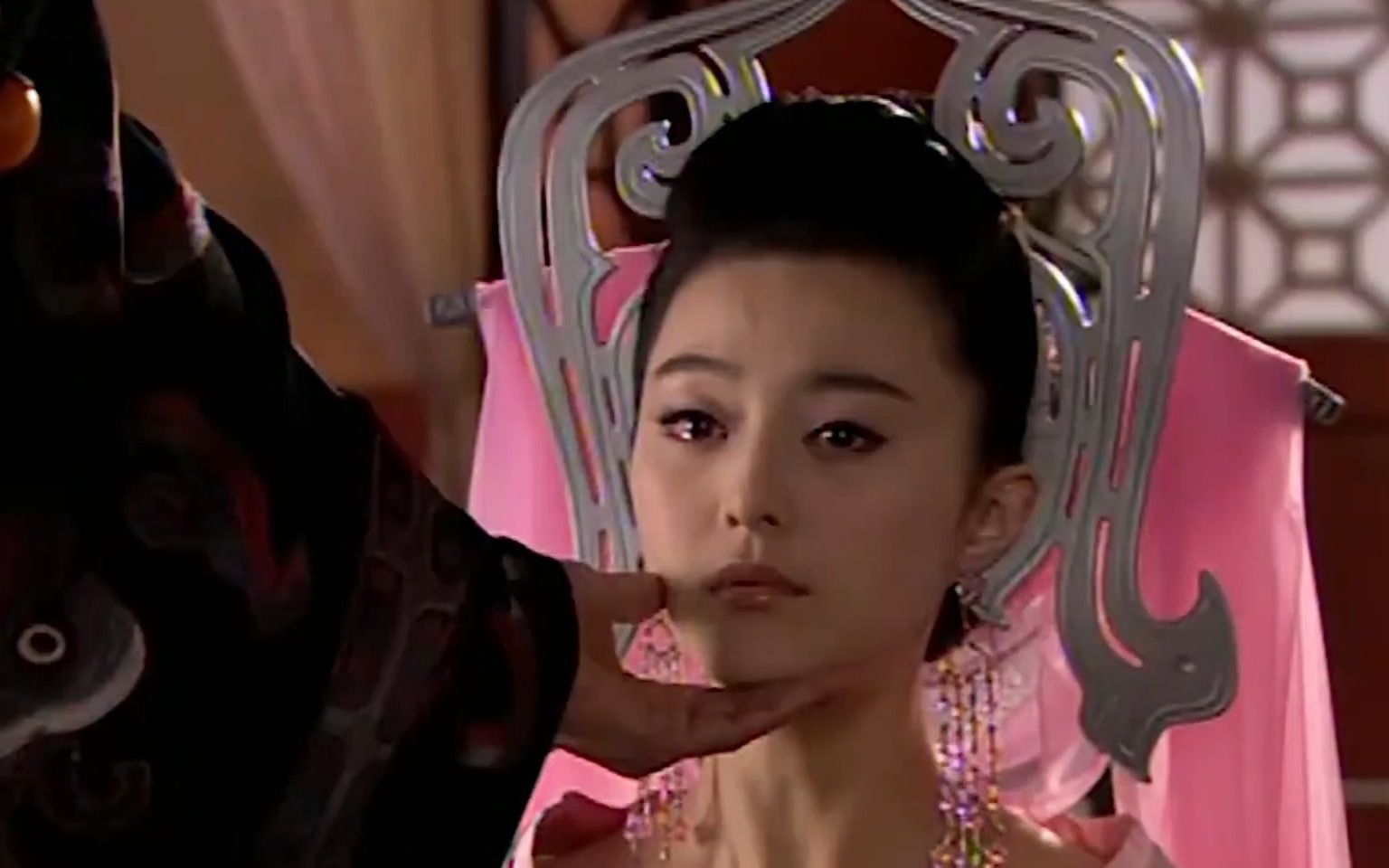 封神榜:苏护送女儿进宫,大王一眼相中苏妲己